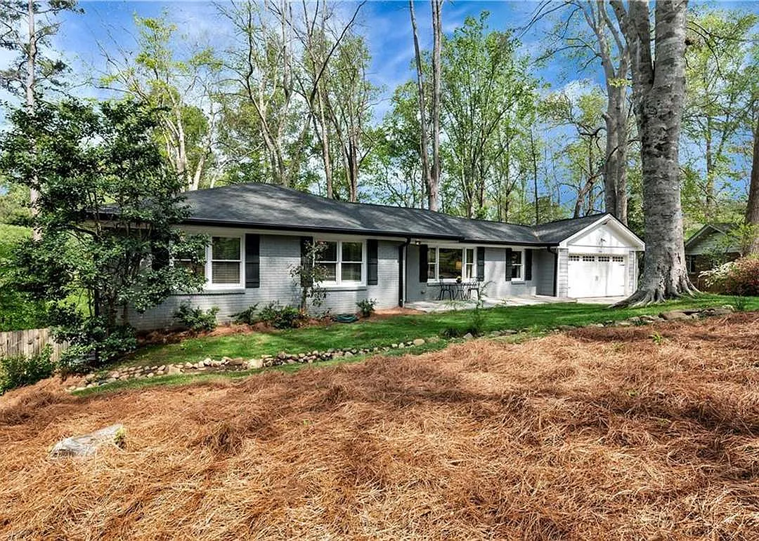 4 bed, 3070 sqft, $3,300 — Photo 3