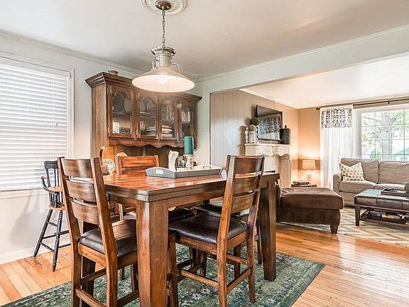 Dining Room 2