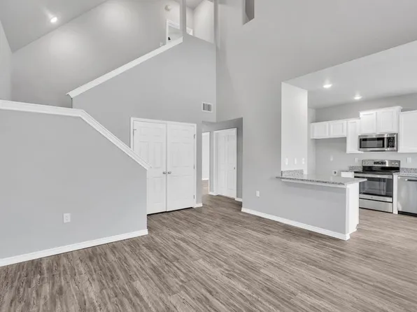 516 Ranier Dr, Longview, TX 75604