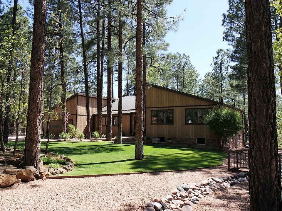 Beautiful Custom Home in Pinetop!