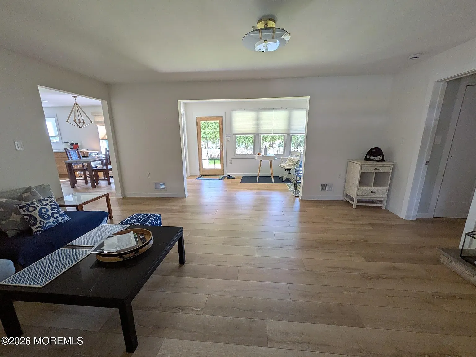 1 bed, 1.5 bath, 1201 sqft, $2,500 — Photo 2