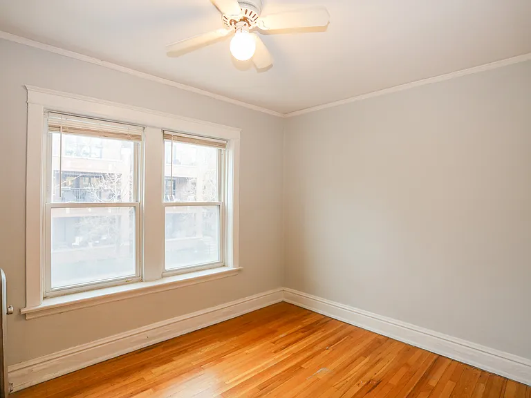3949 N Hoyne Ave #2 — Photo 8