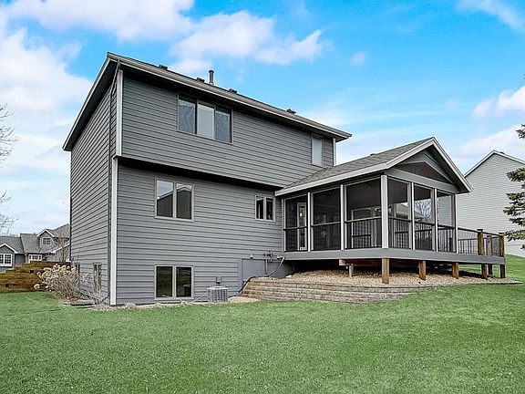 4th image of 4455 Glacier Ln N