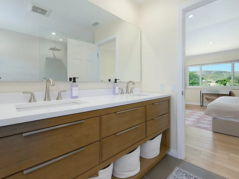 5557 Adelina Ct — Photo 34