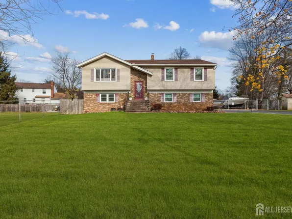 27 Dorset Ct, Somerset, NJ 08873