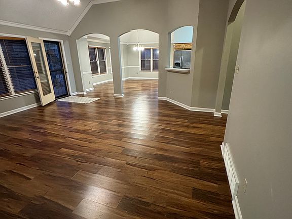 3rd image of 9080 Chimneyrock Blvd