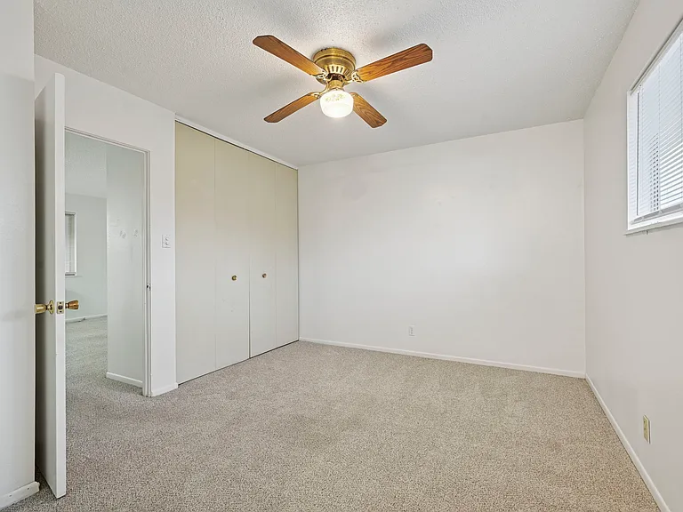 Taylor St Apartment — Photo 9