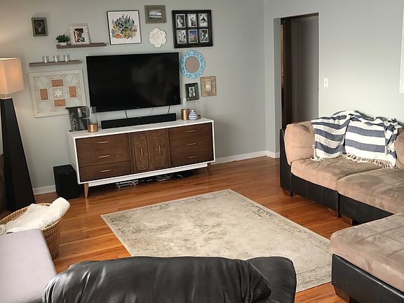 4th image of 560 Jonette Ave