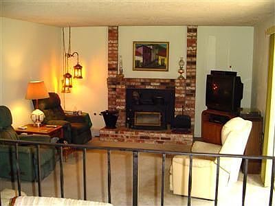 4th image of 1541 Saratoga Dr