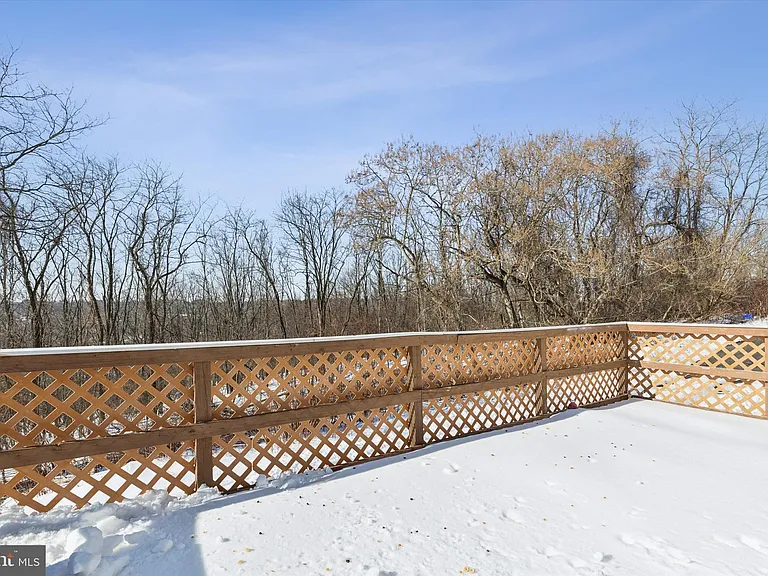 207 Delmar St #2 — Photo 16