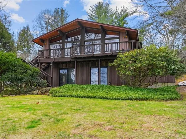 63 Lake Shore Drive, South Salem, NY 10590