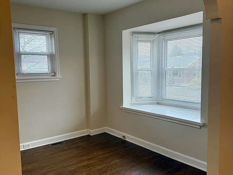 1616 Fayette Ave — Photo 3