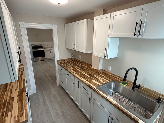 2nd image of 503 Rimmon St #3