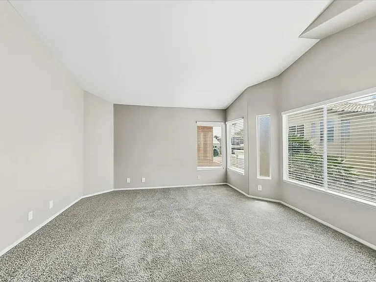 271 Jubilee Rd — Photo 10