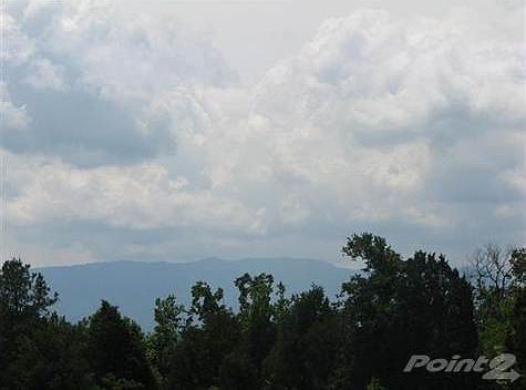 3rd image of 121 Sunny Dale Ln