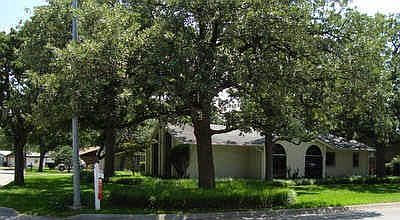 3rd image of 3228 Woodthrush Ln