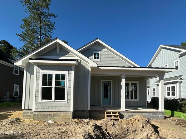 204 Cornubia Drive, Castle Hayne, NC 28429