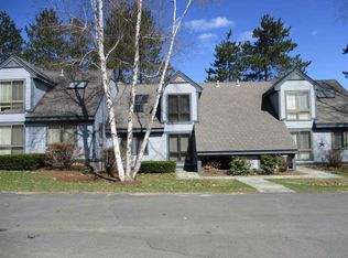111 Lakeland Dr #1B, Hartford, VT 05047