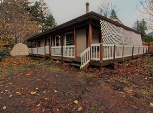 427 SE Sunset Rd, Cascade Locks, OR 97014