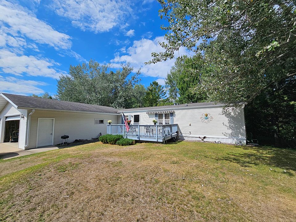 1st image of 183 Edgewater Ct #183