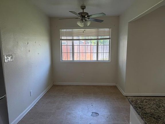 5th image of 337 Quadra Ave