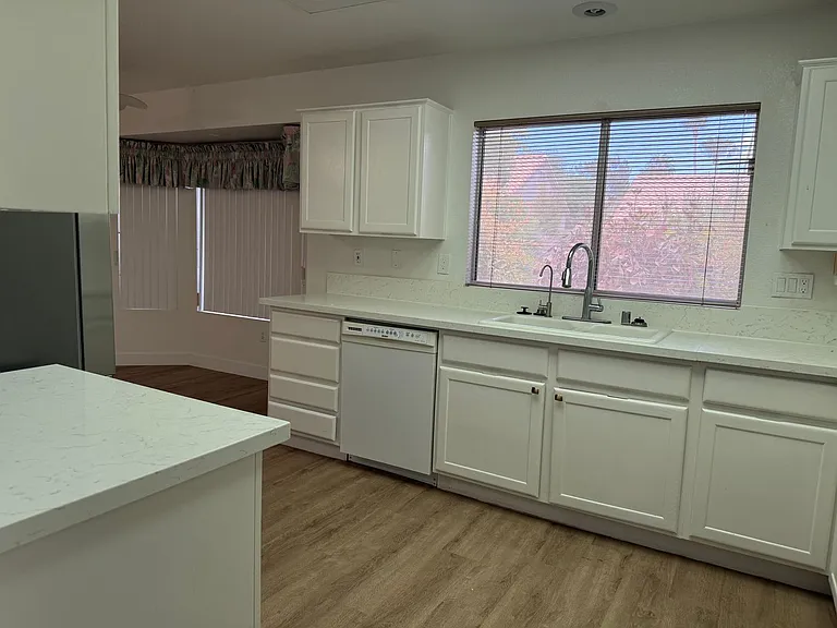 9528 Yucca Blossom Dr — Photo 12