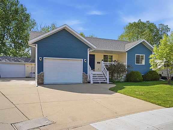 4th image of 18 NE Osmond Close
