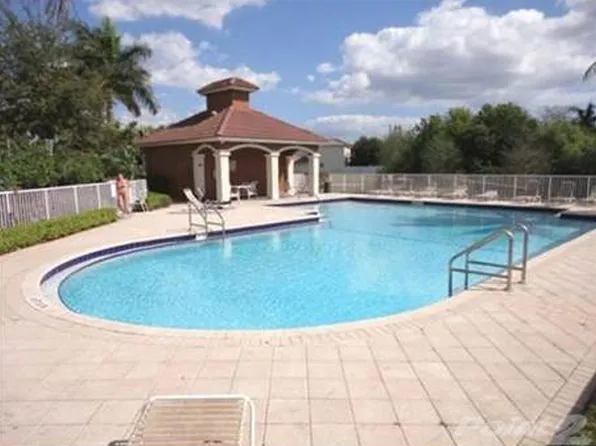 5215 SW 38th Ave, Fort Lauderdale, FL 33312