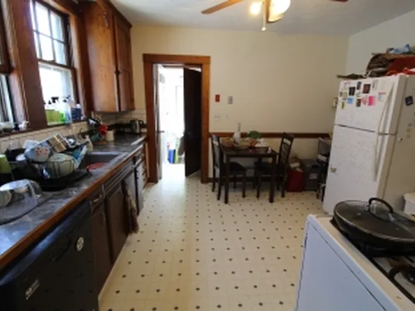 7 Seagrave Rd #1, Cambridge, MA 02140