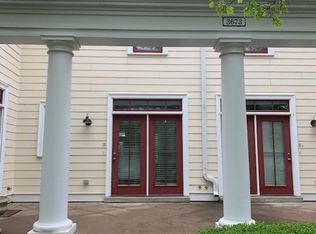 3673 S New Town Ave APT 2, Saint Charles, MO 63301
