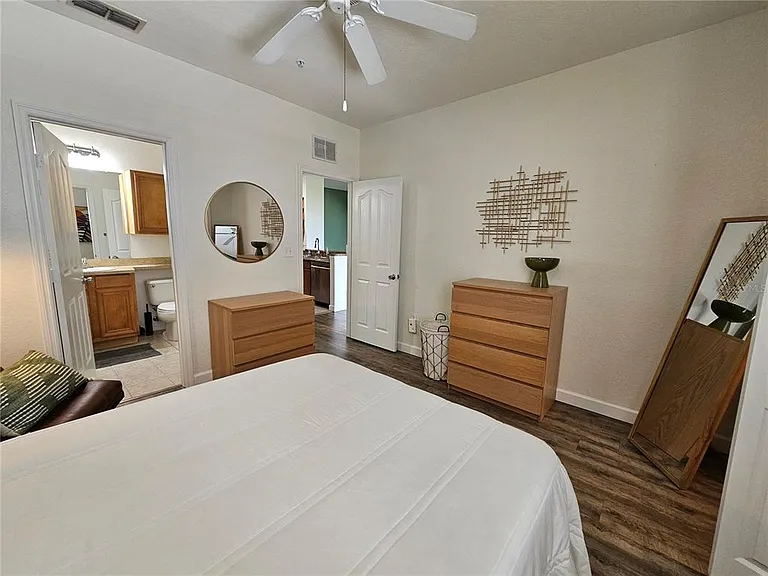 8335 38th Street Cir E #305 — Photo 23