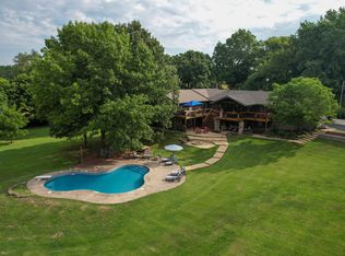 1378 N Hidden Hills Rd, Nixa, MO 65714