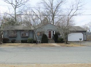 2 Montgomery Dr, Millbury, MA 01527