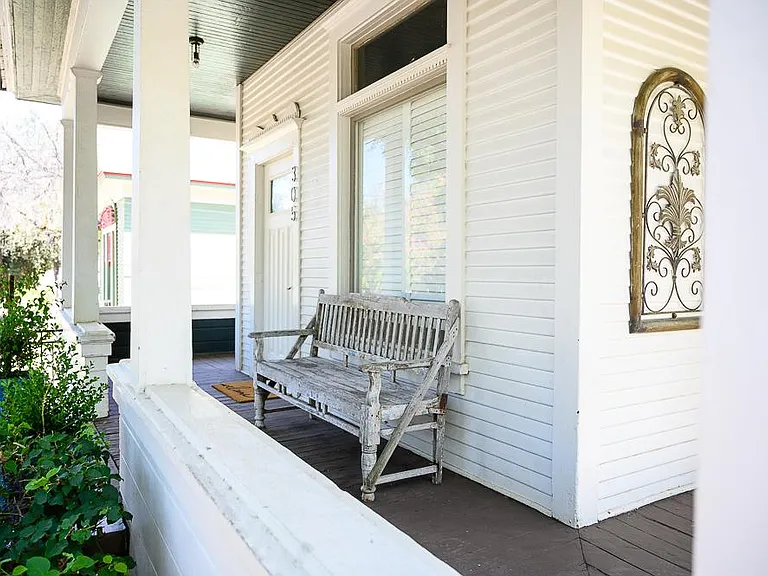 Front of the wrap around porch.