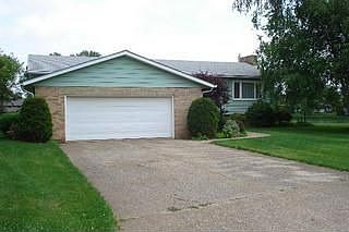 1st image of 1941 Primrose Ln