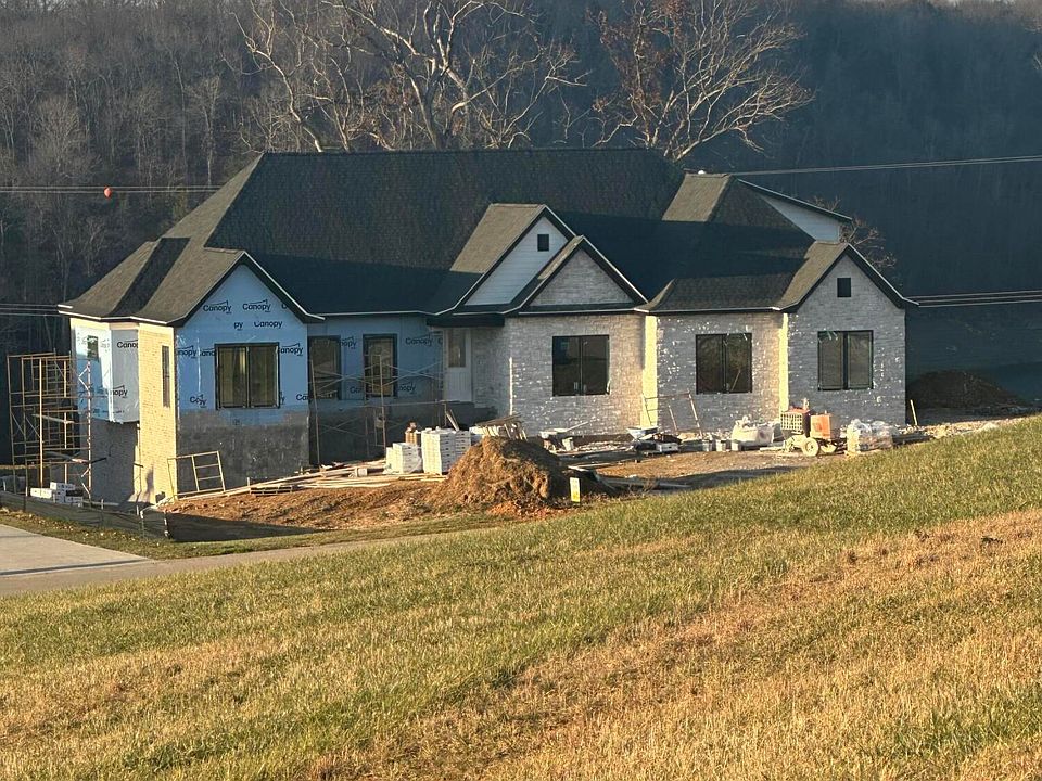 2nd image of 1033 Lakemere Rd