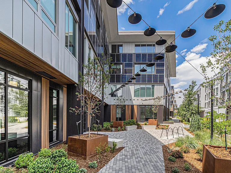 Boulder Commons — Photo 7