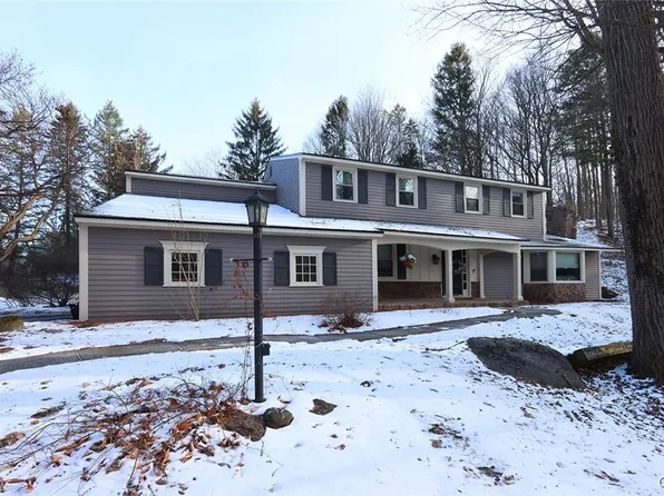 104 Holly Cir, Fayetteville, NY 13066