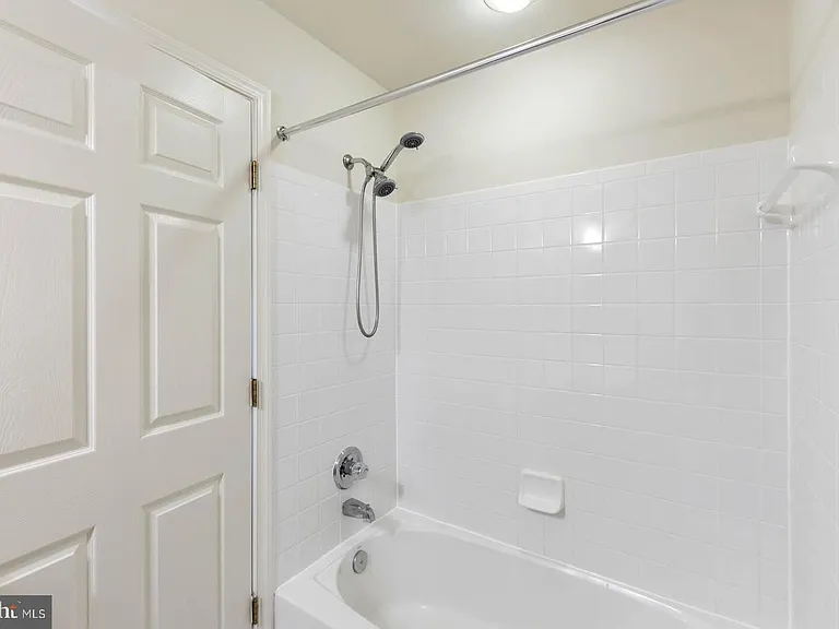 6601 Netties Ln #1803 — Photo 21