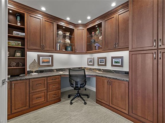 5th image of 2400 Gulf Shore Blvd N #Penthouse 4