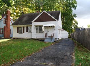 189 Wychwood Ln, Youngstown, OH