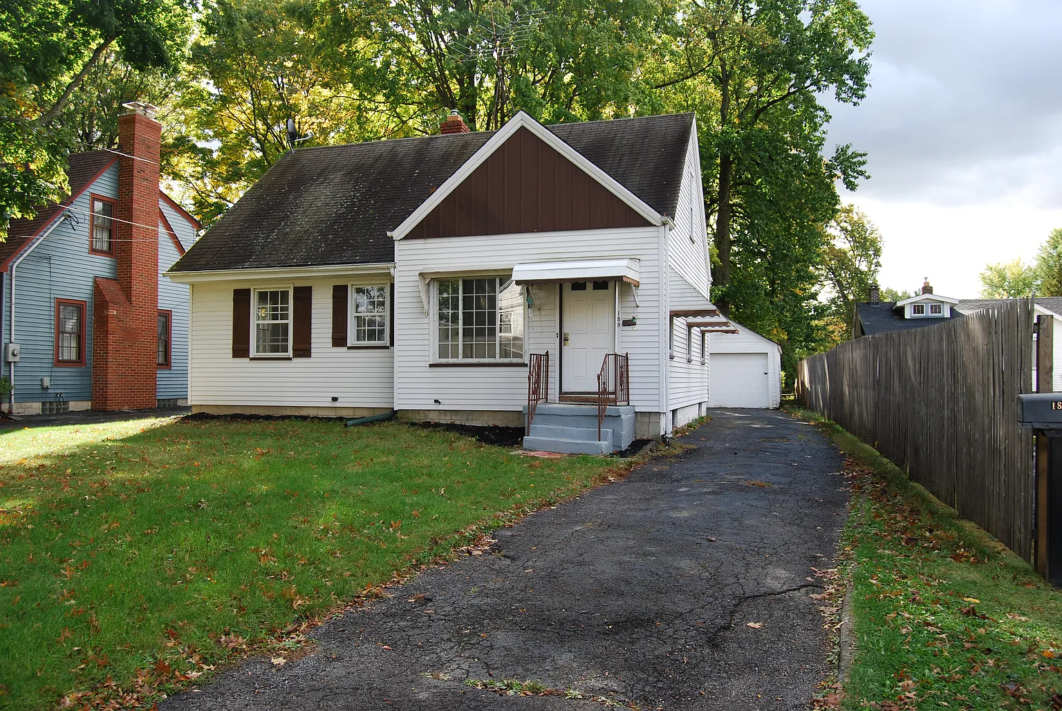 189 Wychwood Ln photo 1