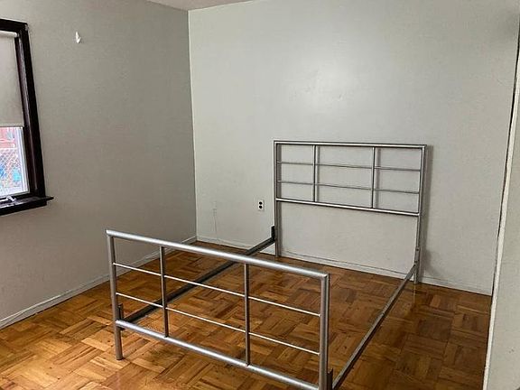 3rd image of 4229 217th St Floor 1