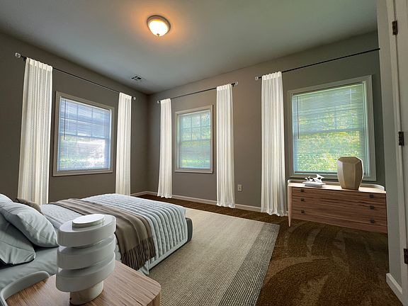 5th image of 9 Main St #51E202