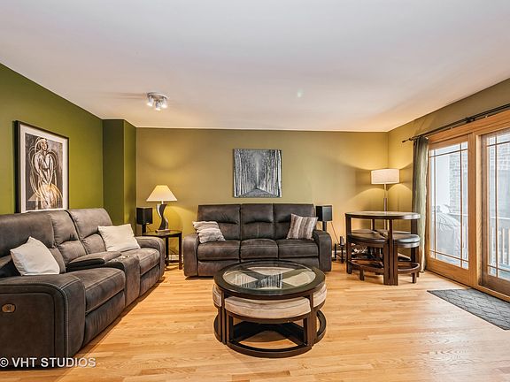 3rd image of 860 W Lakeside Pl APT C