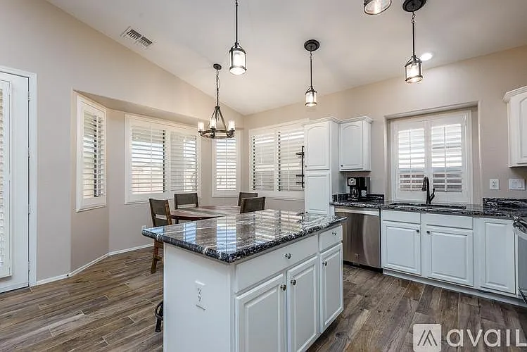 2 bed, 2.0 bath, 1198 sqft, $2,000 — Photo 4