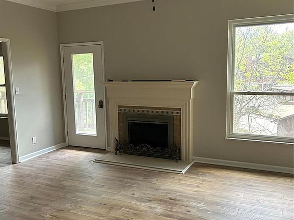 2nd image of 2036 Trailcrest Ln APT 6