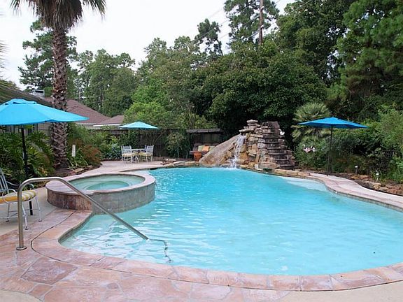 3rd image of 5935 Juniper Knoll Ln