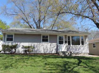 1920 Brownfield Rd, Rockford, IL 61108