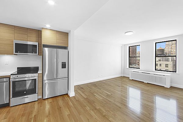 1st image of 210 W 70th St #1111